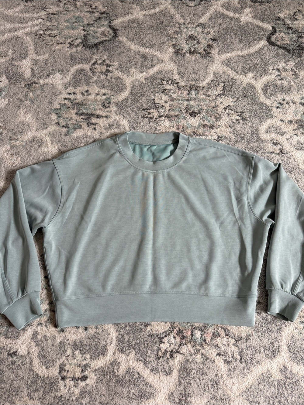 Lululemon Perfectly OverSized Crew Softstreme Size 8